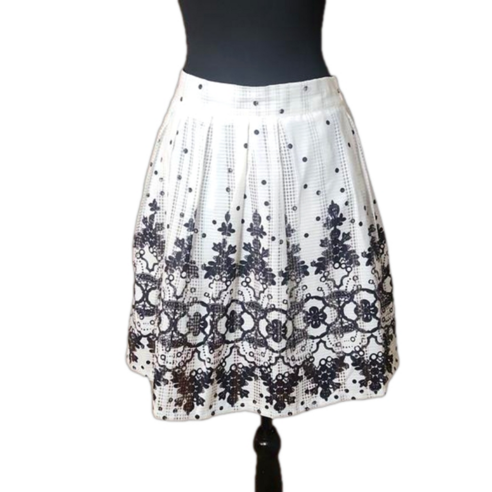 Molly Bracken White and Black Floral Skirt